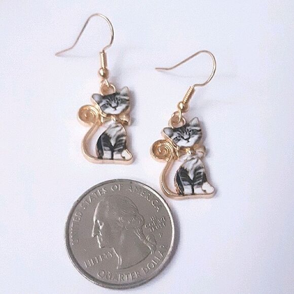 CatโEarringsโโ - Picture 3 of 7